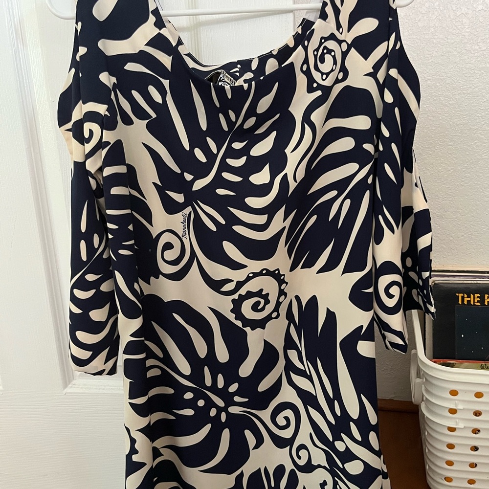 Manuhealii dress